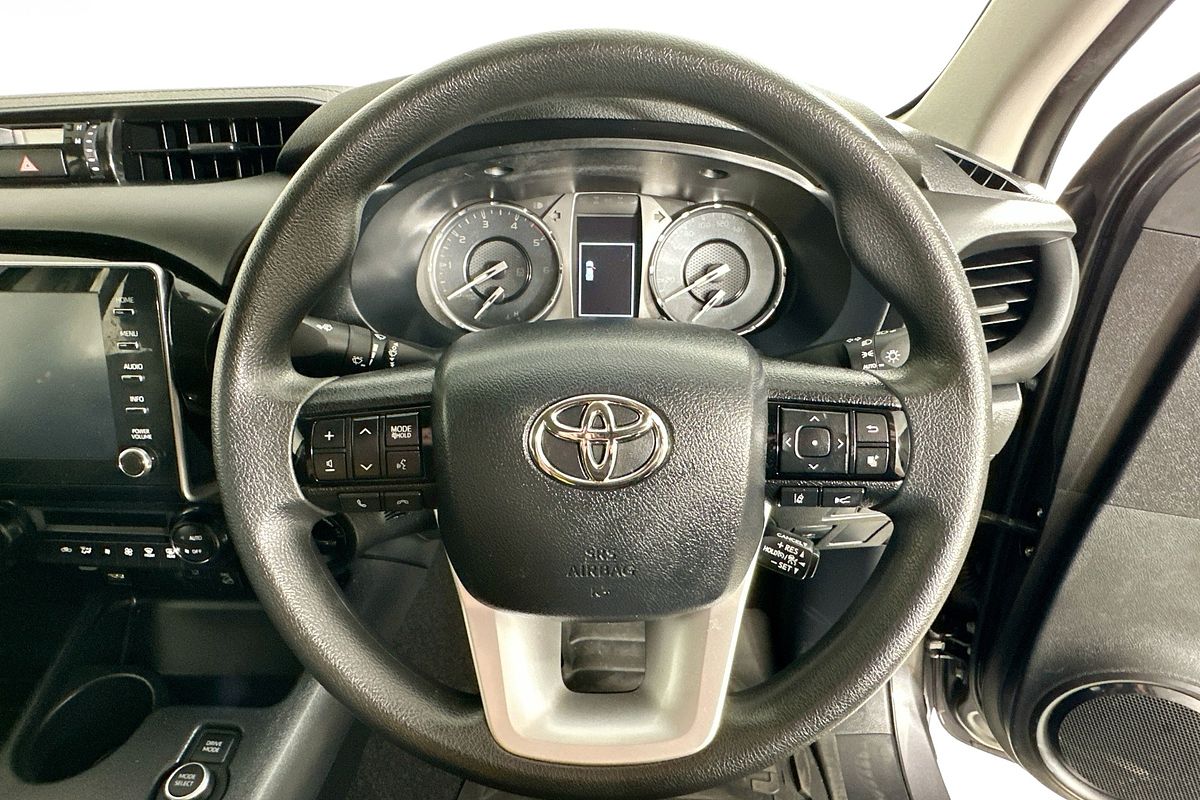 2024 Toyota HILUX SR 48V (4x4) GUN126R 4X4