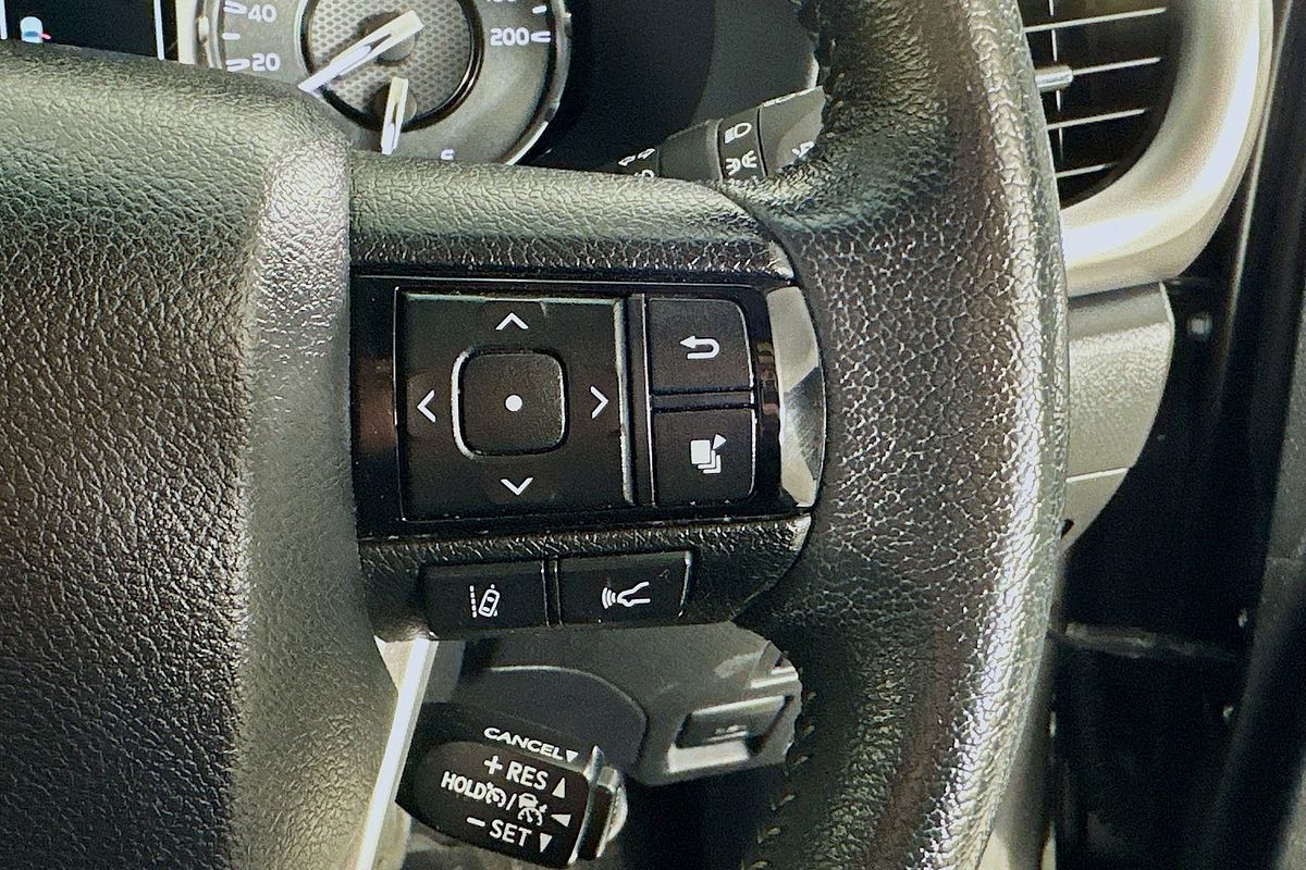 2024 Toyota HILUX SR5 (4x4) GUN126R 4X4