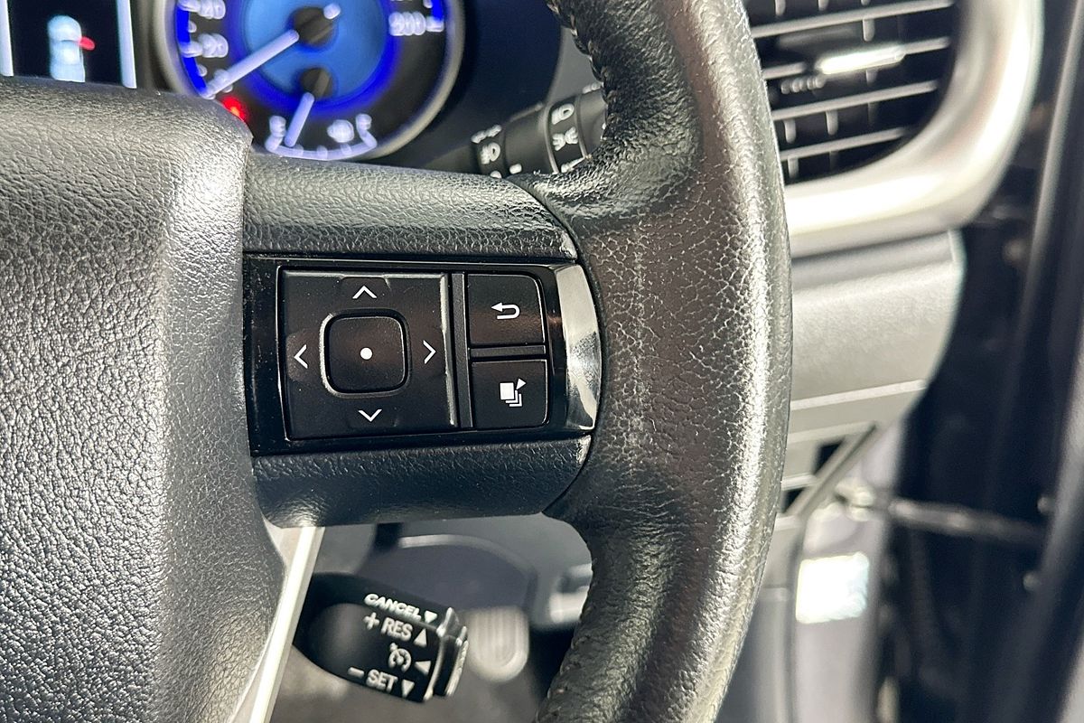 2017 Toyota HILUX SR5 (4x4) GUN126R MY17 4X4