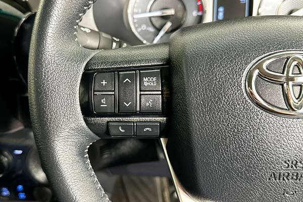 2023 Toyota HILUX SR5 (4x4) GUN126R 4X4