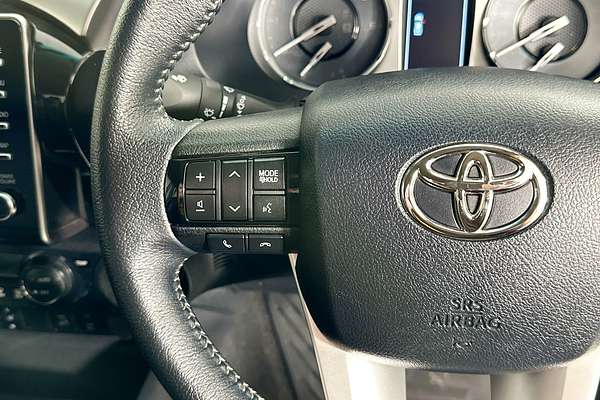 2023 Toyota HILUX SR5 + PREMIUM INTERIOR (4x4) GUN126R 4X4