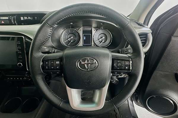 2022 Toyota HILUX SR5 + PREMIUM INTERIOR (4x4) GUN126R 4X4