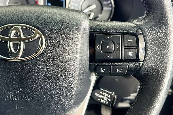 2023 Toyota HILUX SR5 (4x4) GUN126R 4X4