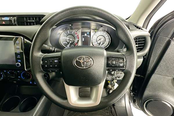 2024 Toyota HILUX SR (4x4) GUN126R 4X4