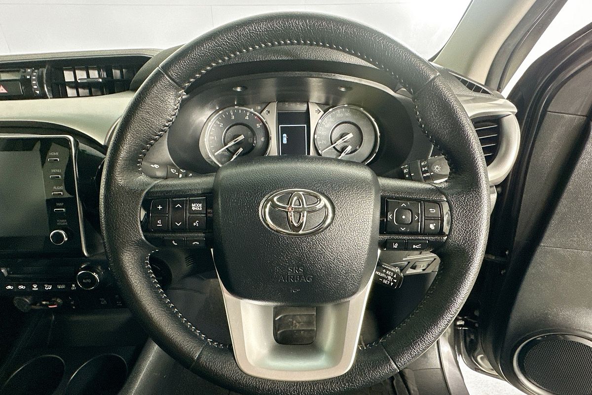 2021 Toyota HILUX SR5 (4x4) GUN126R 4X4