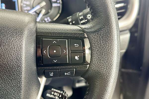 2020 Toyota HILUX SR5+ (4x4) GUN126R FACELIFT 4X4