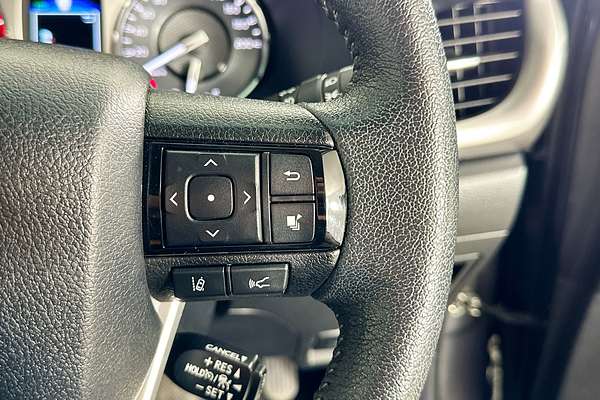 2024 Toyota HILUX SR5 48V (4x4) GUN126R 4X4