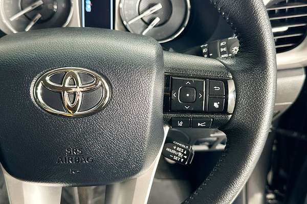 2023 Toyota HILUX SR5 + PREMIUM INTERIOR (4x4) GUN126R 4X4