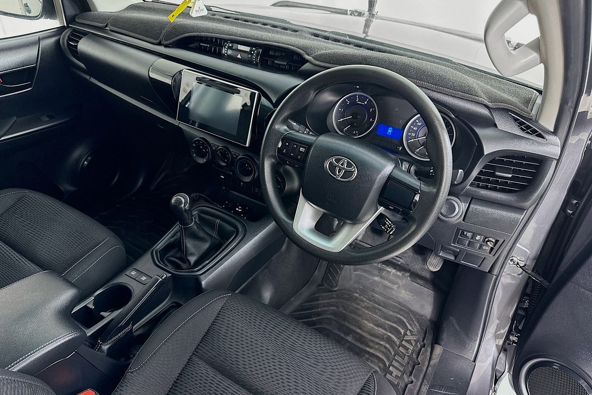 2019 Toyota Hilux SR (4x4) GUN126R MY19 4X4