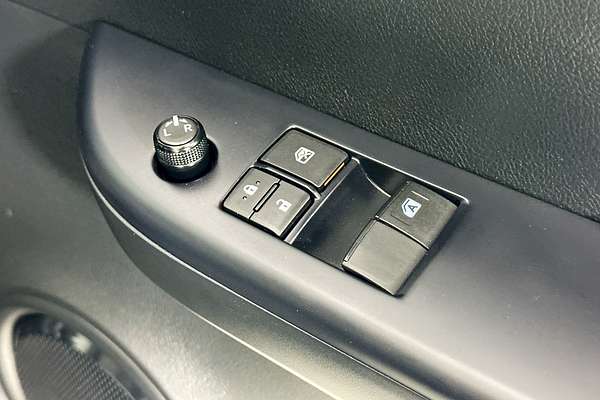 2023 Toyota HILUX WORKMATE (4x2) TGN121R 4x2