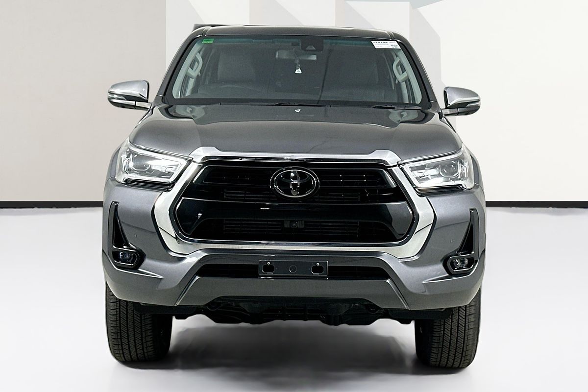 2023 Toyota HILUX SR5 (4x4) GUN126R 4X4