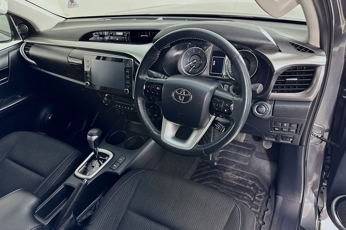 2023 Toyota HILUX SR5 (4x4) GUN126R 4X4