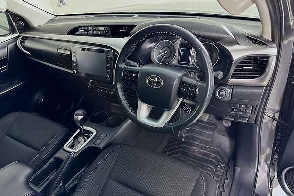 2023 Toyota HILUX SR5 (4x4) GUN126R 4X4