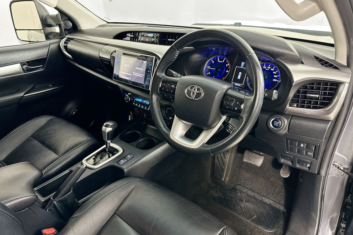 2018 Toyota HILUX SR5 (4x4) GUN126R MY17 4X4