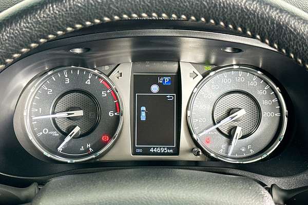 2022 Toyota HILUX SR5 (4x4) GUN126R 4X4