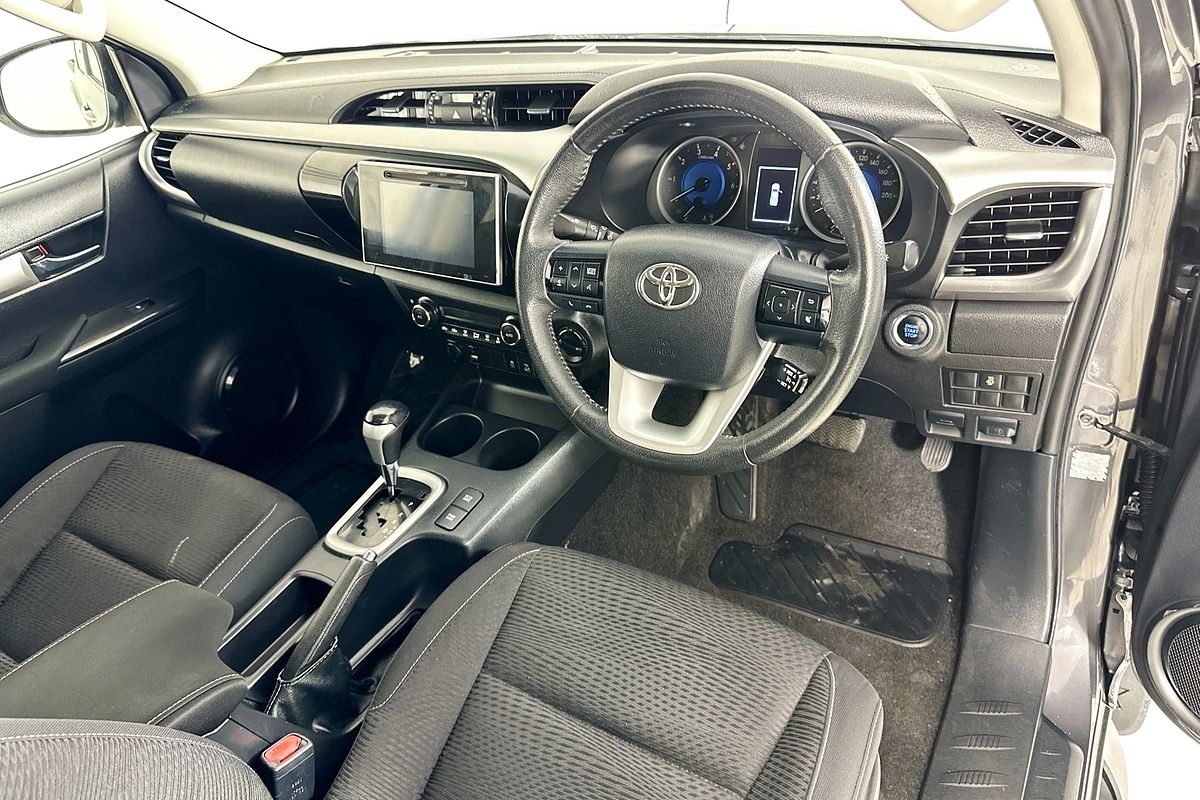 2017 Toyota HILUX SR5 (4x4) GUN126R MY17 4X4