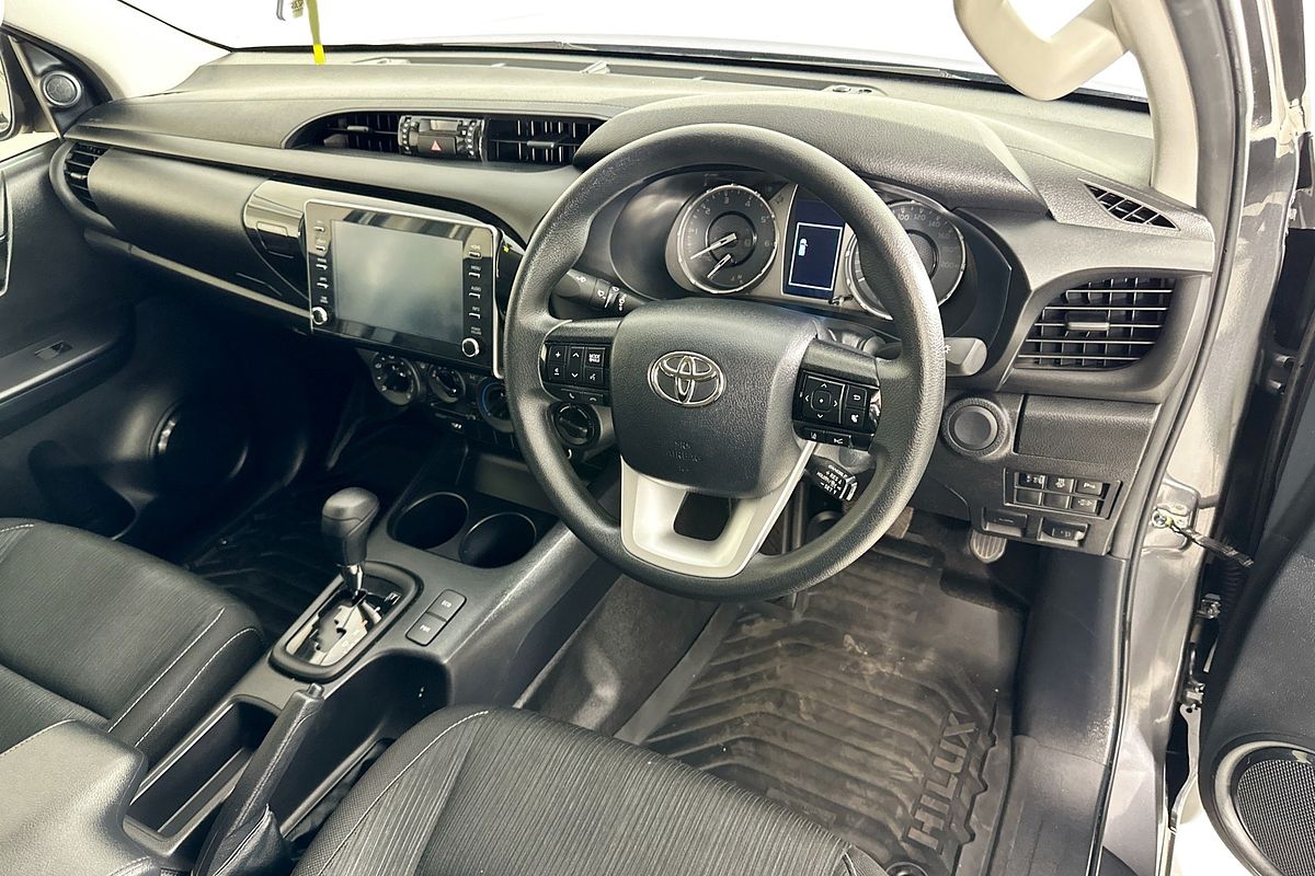 2024 Toyota HILUX SR (4x4) GUN126R 4X4