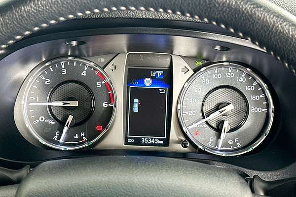 2024 Toyota HILUX SR5 48V (4x4) GUN126R 4X4