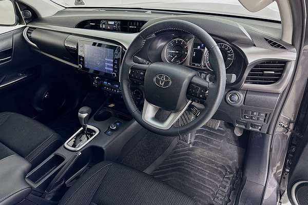 2025 Toyota HILUX SR5 48V (4x4) GUN126R RC 4X4
