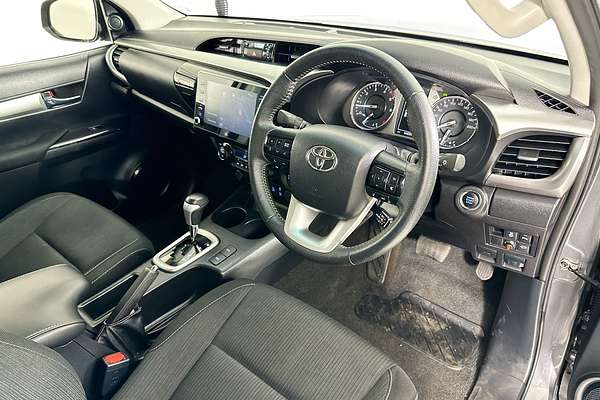 2022 Toyota HILUX SR5 (4x4) GUN126R 4X4