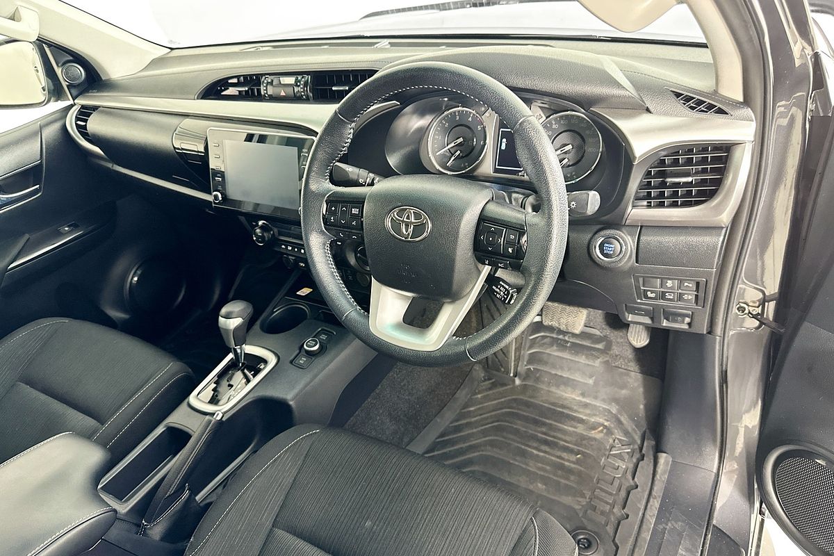 2024 Toyota HILUX SR5 48V (4x4) GUN126R 4X4