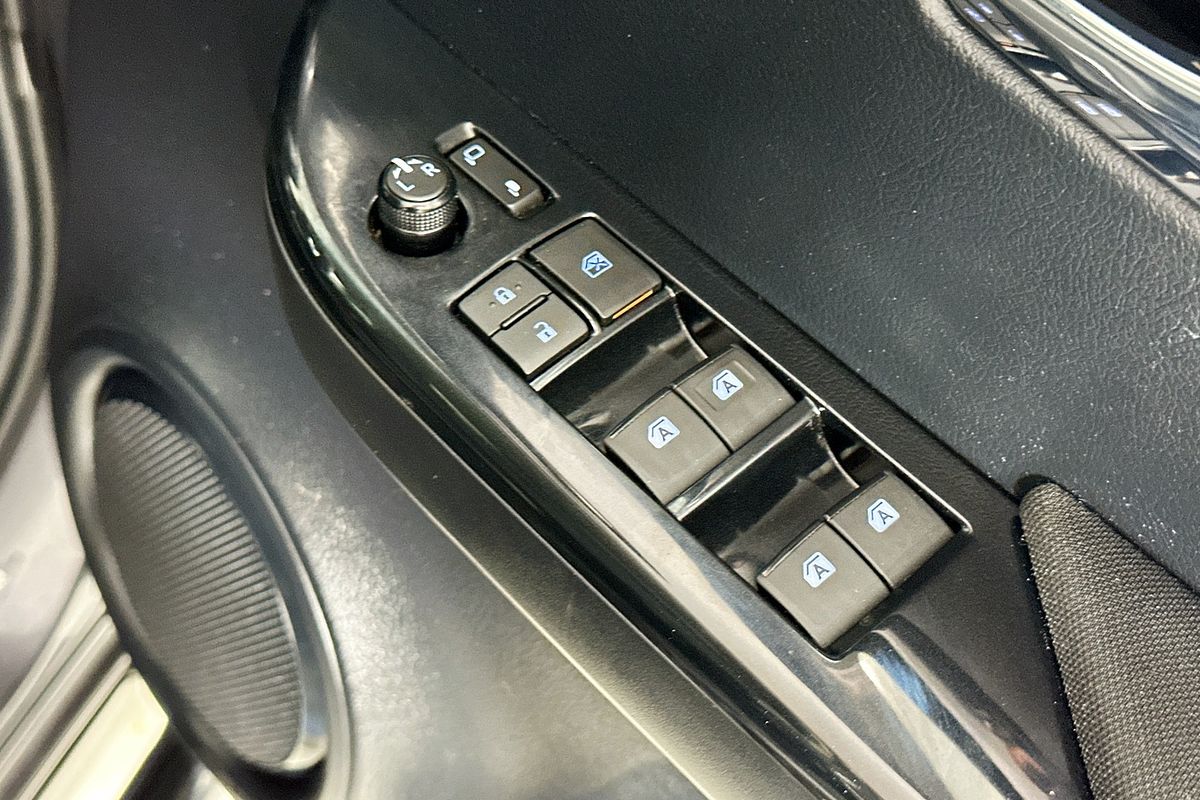 2022 Toyota HILUX SR5 (4x4) GUN126R 4X4