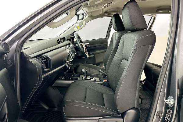 2024 Toyota HILUX SR (4x4) GUN126R 4X4