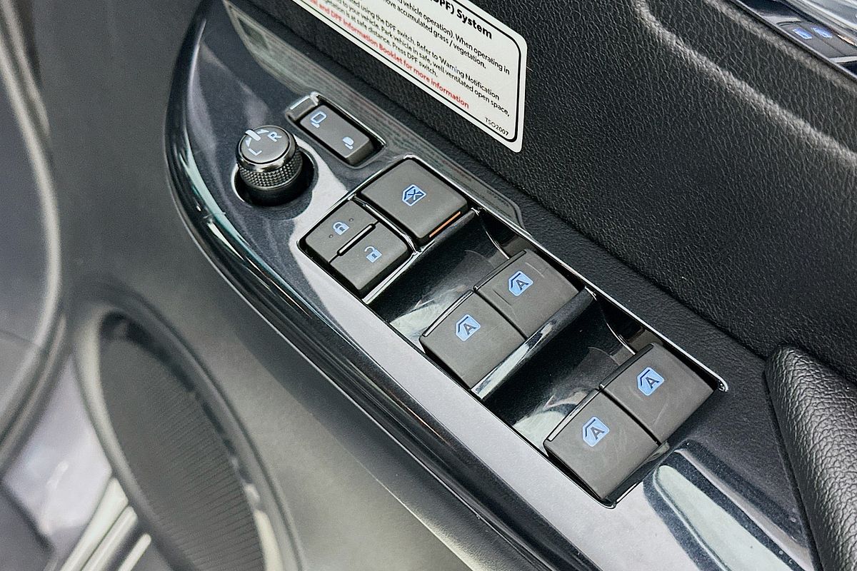 2021 Toyota HILUX ROGUE (4x4) GUN126R 4X4