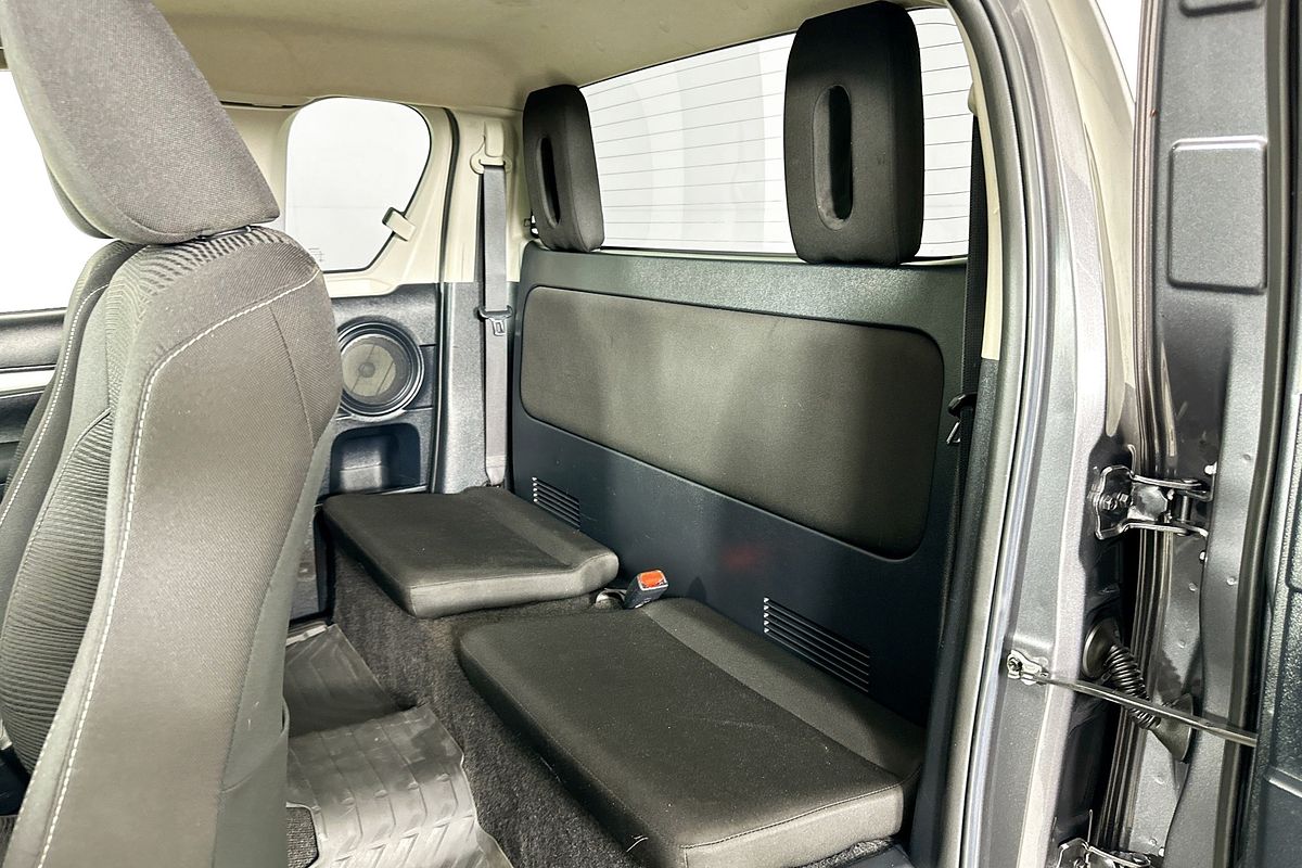 2017 Toyota HILUX SR5 (4x4) GUN126R MY17 4X4