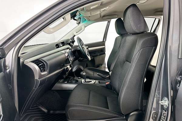 2024 Toyota HILUX SR5 48V (4x4) GUN126R 4X4