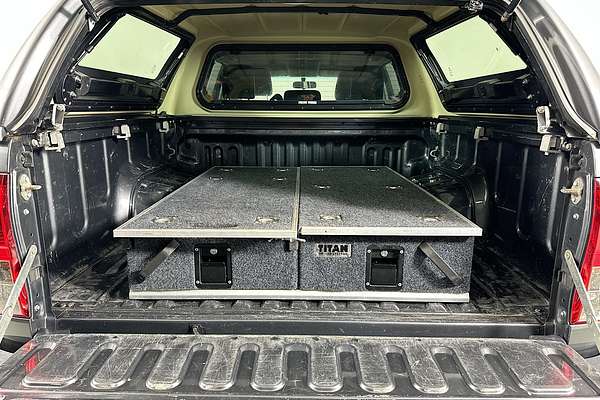 2018 Toyota HILUX SR5 (4x4) GUN126R MY17 4X4