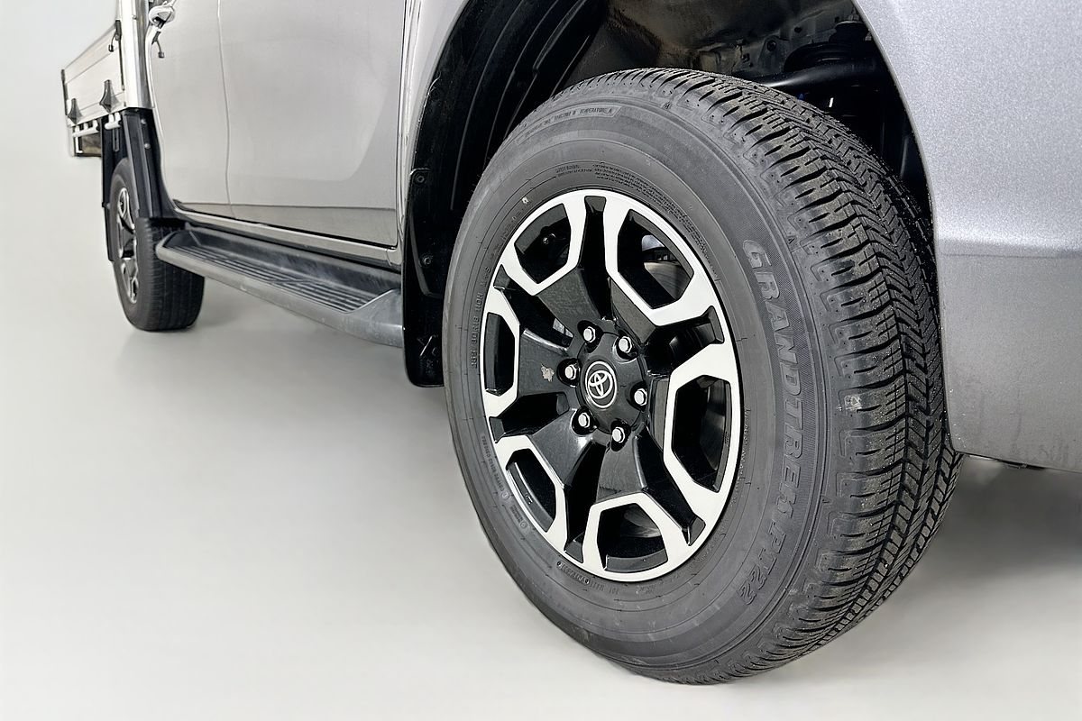 2022 Toyota HILUX SR5 (4x4) GUN126R 4X4