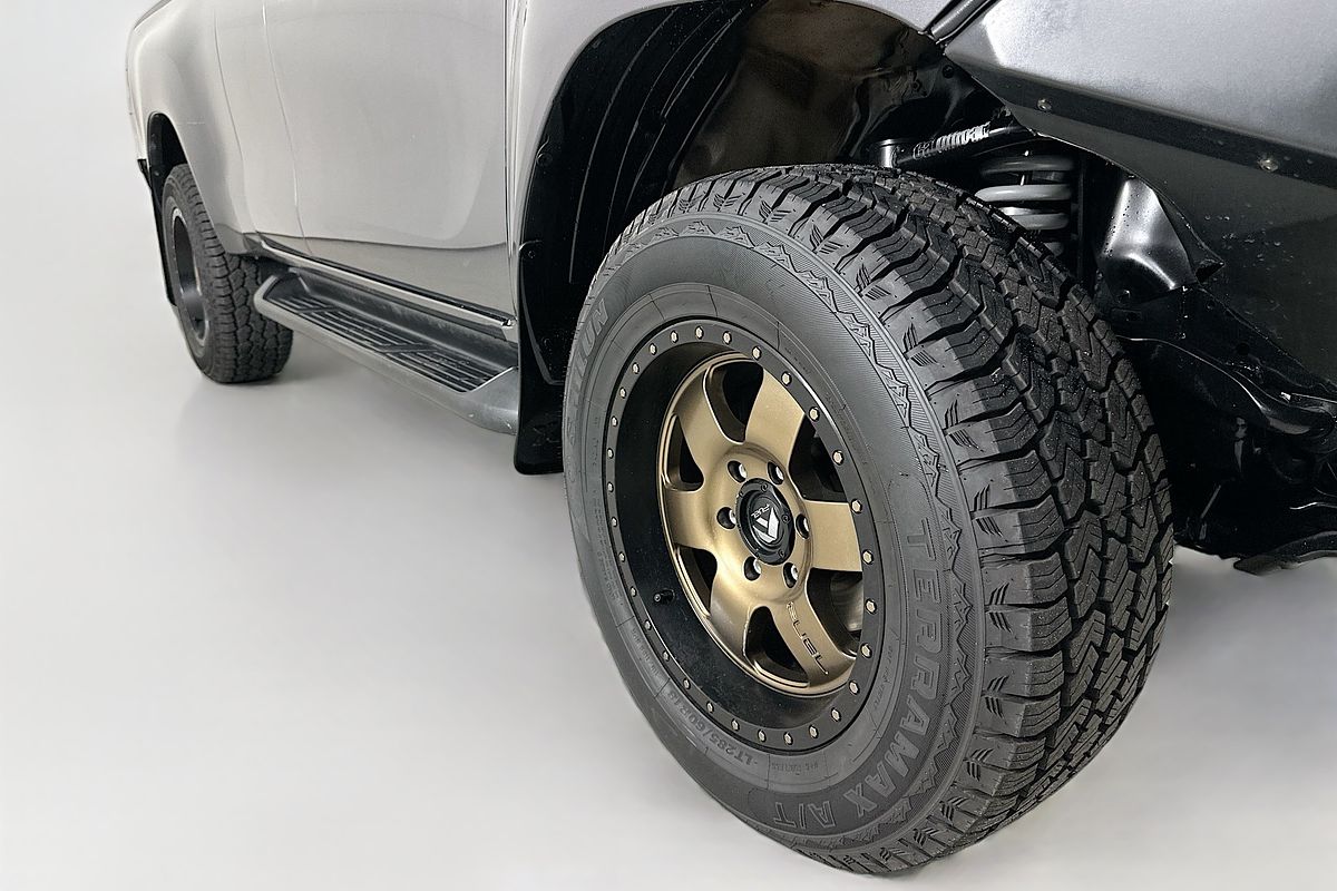2017 Toyota HILUX SR5 (4x4) GUN126R MY17 4X4