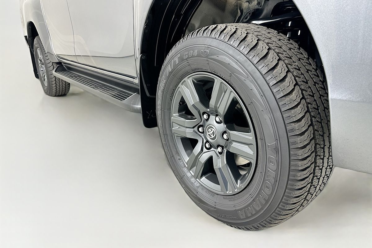 2024 Toyota HILUX SR (4x4) GUN126R 4X4