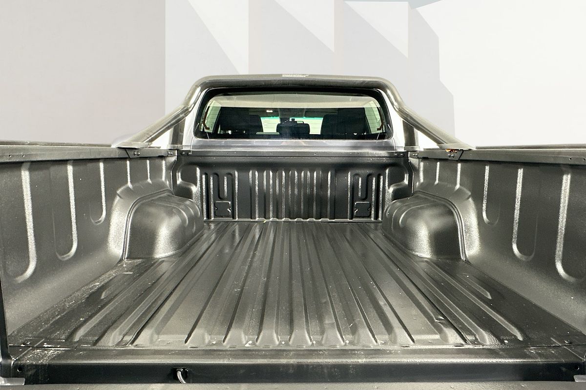 2024 Toyota HILUX SR5 48V (4x4) GUN126R 4X4