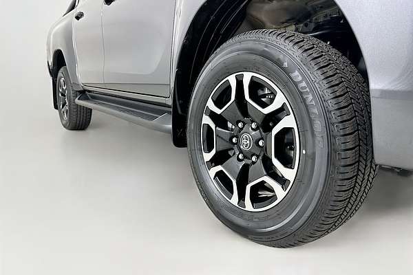 2025 Toyota HILUX SR5 48V (4x4) GUN126R RC 4X4