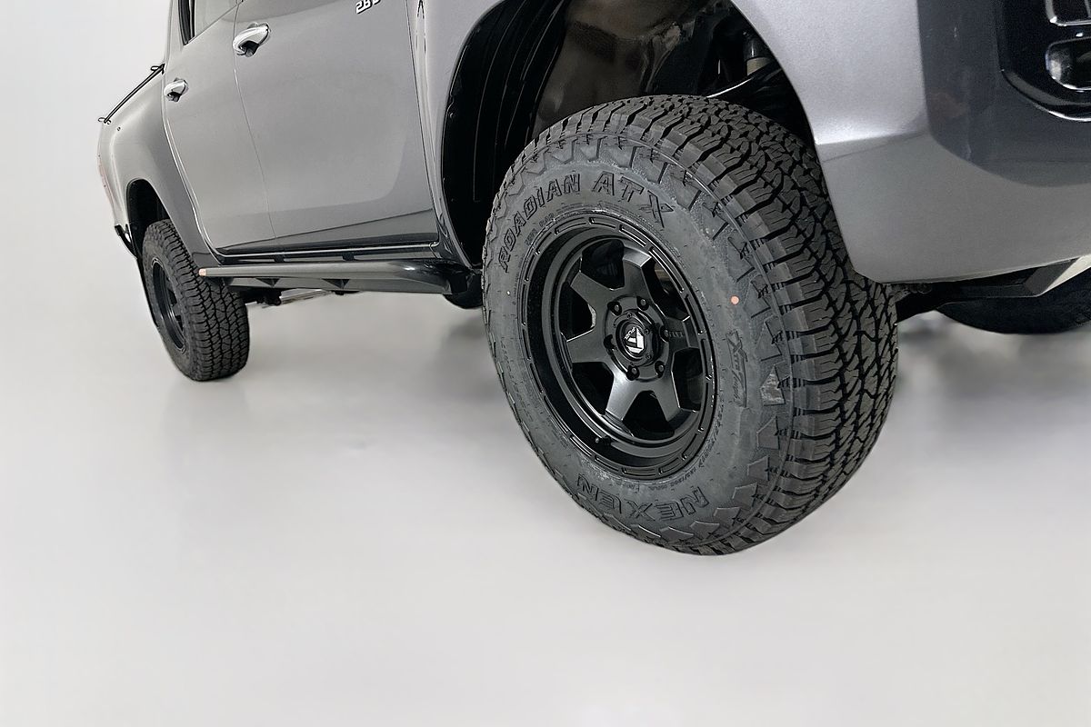 2022 Toyota HILUX SR5 (4x4) GUN126R 4X4