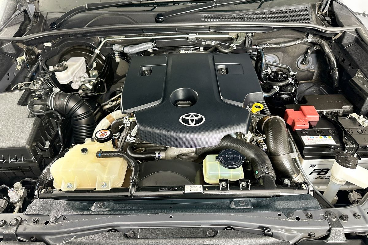 2021 Toyota HILUX SR5 (4x4) GUN126R 4X4