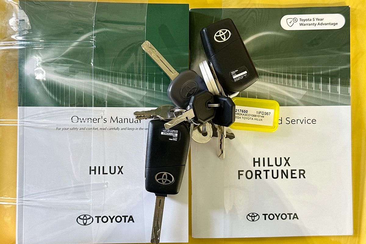 2024 Toyota HILUX SR (4x4) GUN126R 4X4
