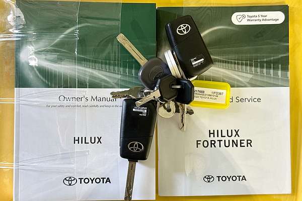 2024 Toyota HILUX SR (4x4) GUN126R 4X4