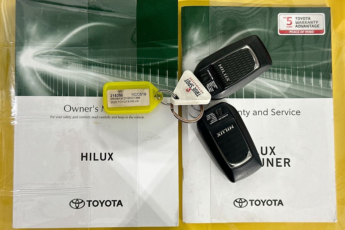 2020 Toyota HILUX SR5+ (4x4) GUN126R FACELIFT 4X4