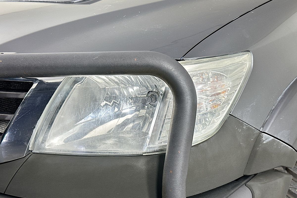 2013 Toyota HILUX SR5 (4x4) KUN26R MY12 4X4