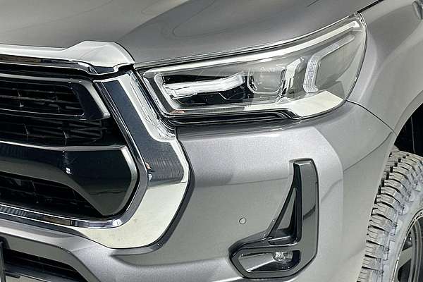 2022 Toyota HILUX SR5 (4x4) GUN126R 4X4