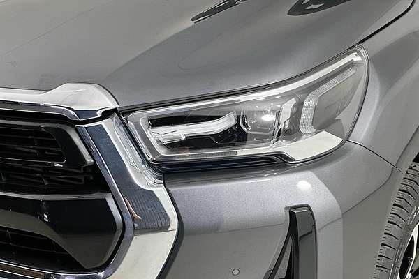 2023 Toyota HILUX SR5 (4x4) GUN126R 4X4