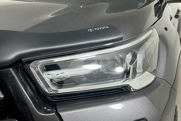 2020 Toyota HILUX SR5+ (4x4) GUN126R FACELIFT 4X4