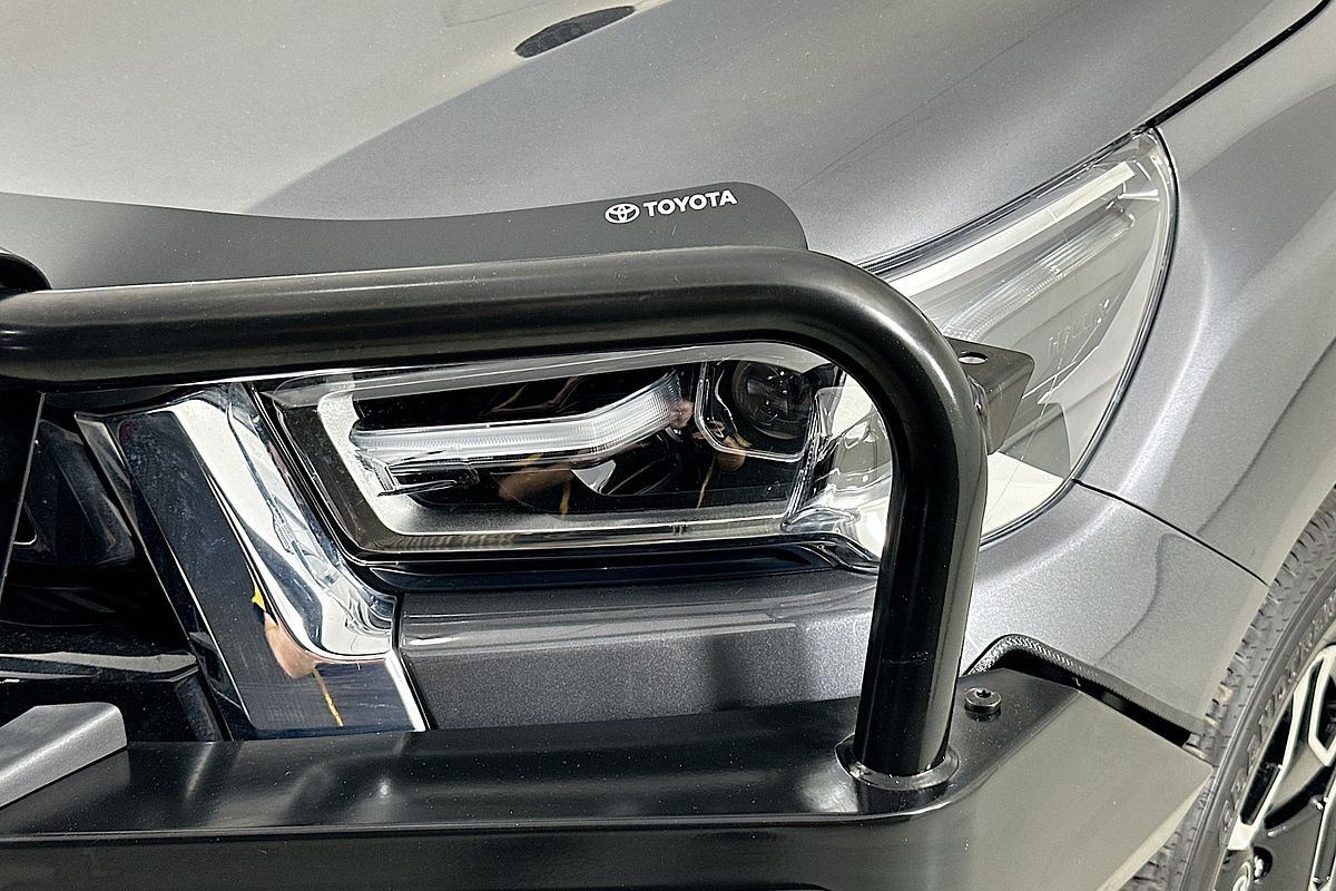 2023 Toyota HILUX SR5 + PREMIUM INTERIOR (4x4) GUN126R 4X4