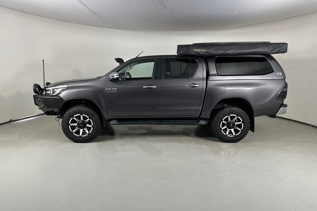 2015 Toyota HILUX SR5 (4x4) GUN126R 4X4