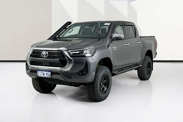 2022 Toyota HILUX SR5 (4x4) GUN126R 4X4