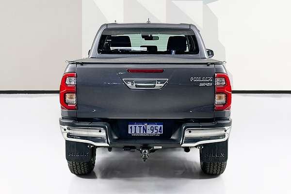 2022 Toyota HILUX SR5 (4x4) GUN126R 4X4