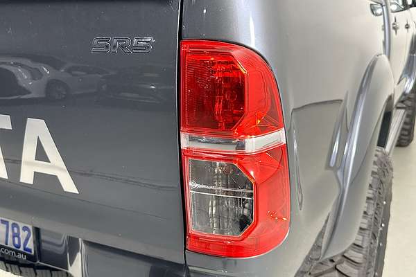 2013 Toyota HILUX SR5 (4x4) KUN26R MY12 4X4